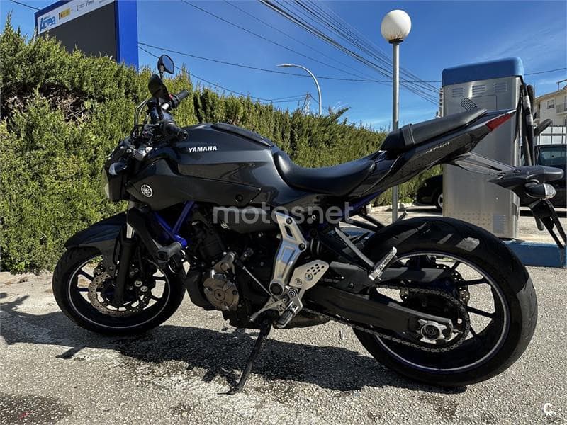 Yamaha MT-07 – Vista 1