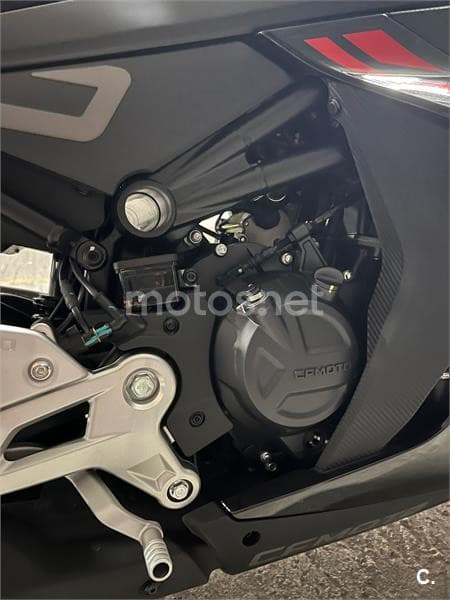 CFMOTO 450 SR – Vista 2