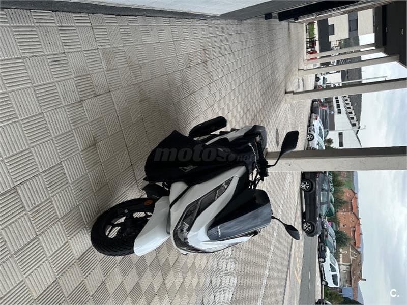 Honda PCX 125 – Vista 5