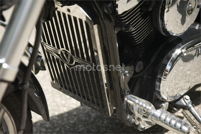 Kawasaki VN 1600 MEAN STREAK – Vista 9