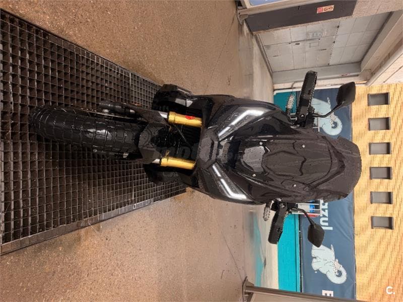 Honda X-ADV – Vista 8