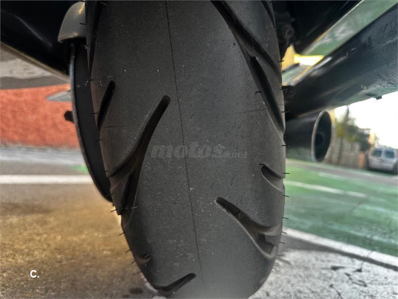 Kawasaki VN 900 CLASSIC – Vista 17