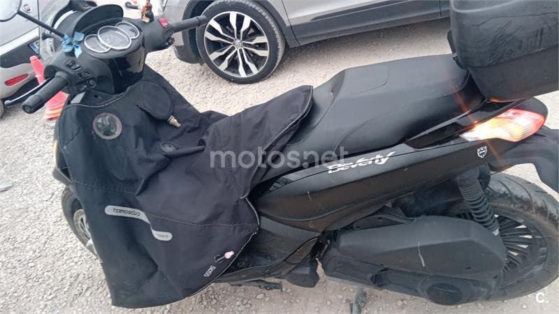 Piaggio Beverly 300 – Vista 3