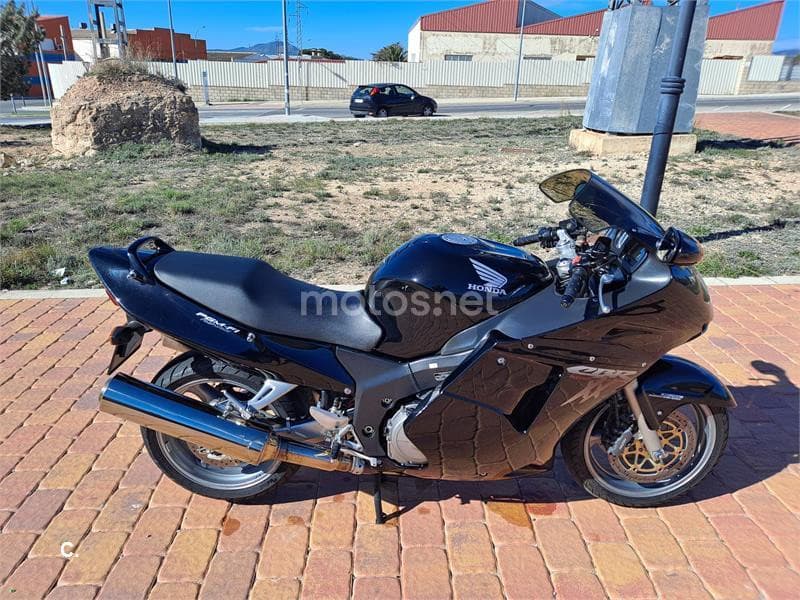 Honda CBR 1100 XX – Vista 1