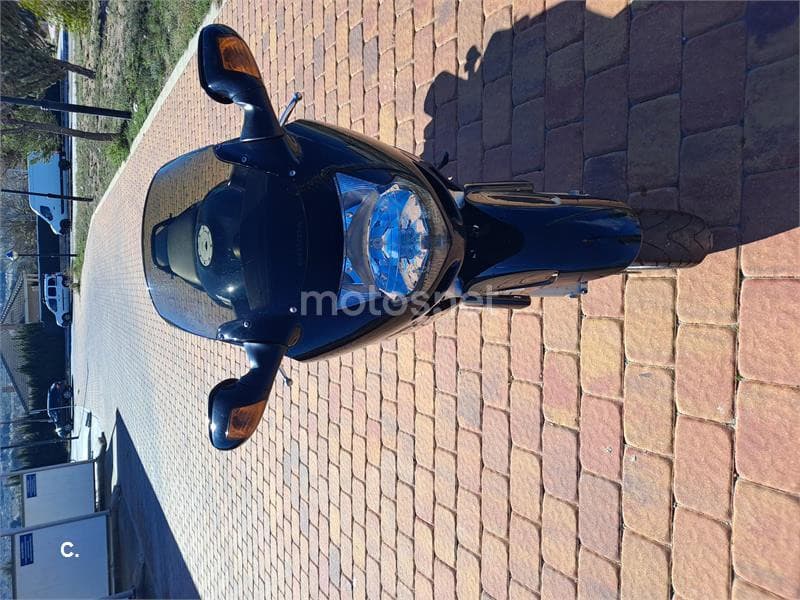 Honda CBR 1100 XX – Vista 2