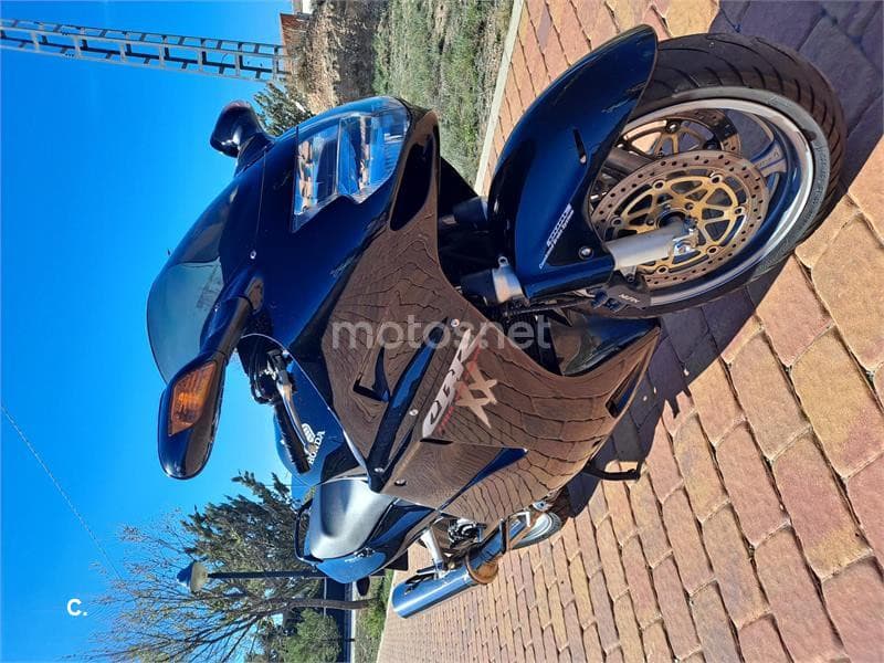 Honda CBR 1100 XX – Vista 4