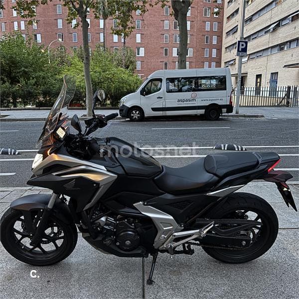 Honda NC 750 X – Vista 3