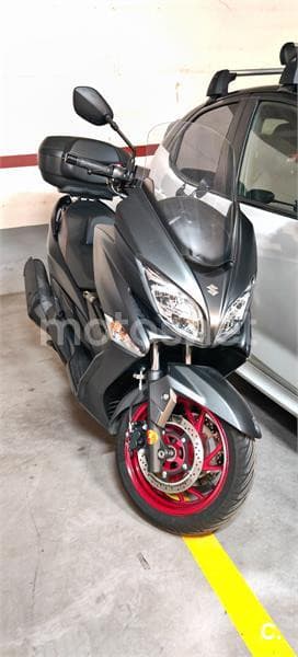 Suzuki BURGMAN 400 – Vista 1