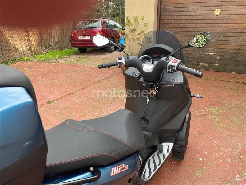Piaggio MP3 – Vista 13