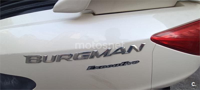Suzuki BURGMAN 125 Executive 1899 € 2011 Barcelona - 1