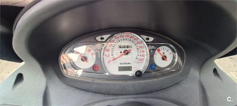 Suzuki BURGMAN 125 Executive 1899 € 2011 Barcelona - 2