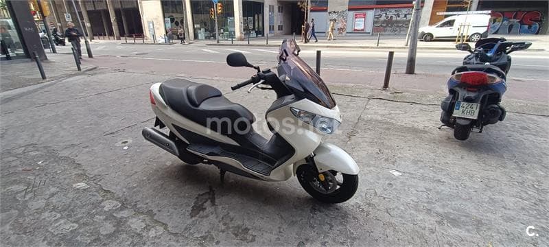 Suzuki BURGMAN 125 Executive 1899 € 2011 Barcelona - 6