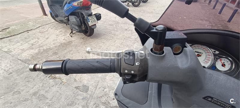 Suzuki BURGMAN 125 Executive 1899 € 2011 Barcelona - 9