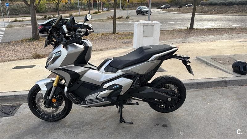 Honda X-ADV – Vista 4