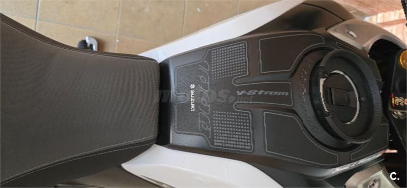 Suzuki V-Strom 1000 – Vista 5