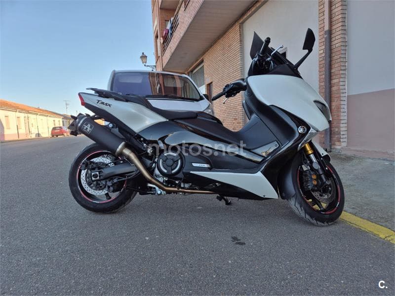 Yamaha TMAX 530 – Vista 8