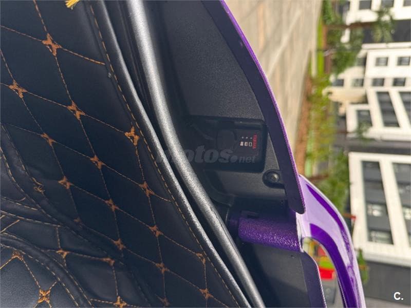 Yamaha TMAX – Vista 13