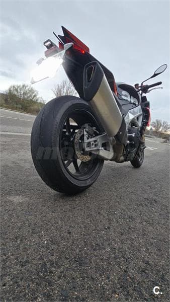 Aprilia Tuono V4 1100 – Vista 4