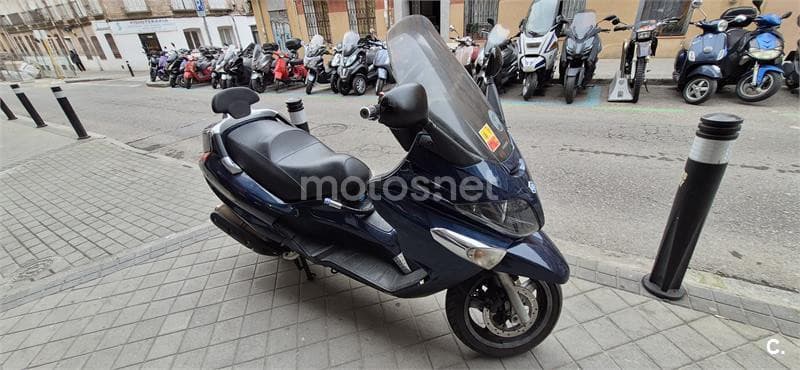 Piaggio X EVO 400 – Vista 1