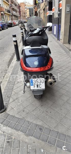 Piaggio X EVO 400 – Vista 2