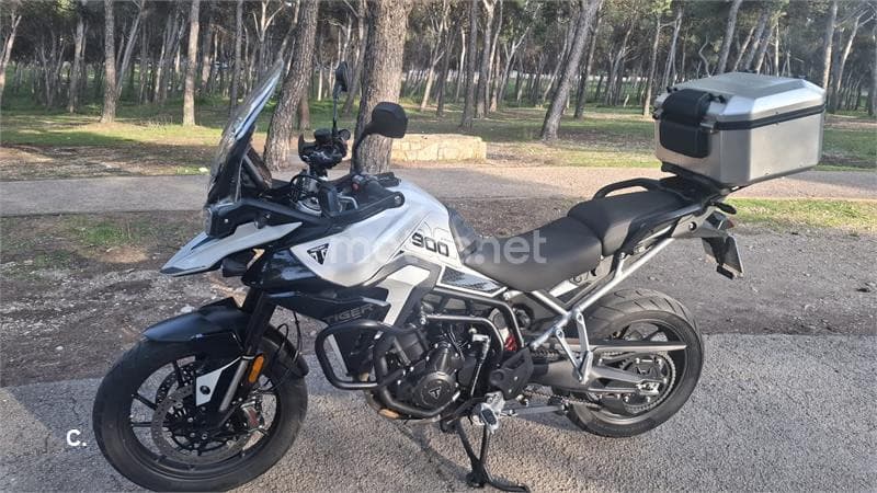 Triumph Tiger 900 – Vista 1
