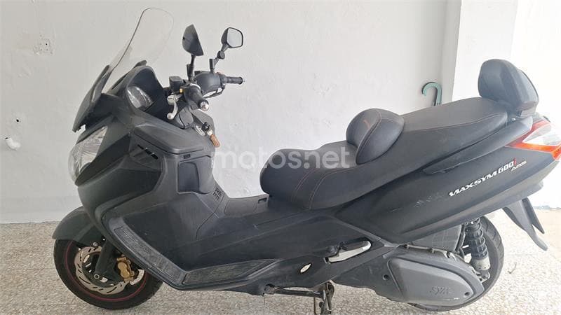 SYM Maxsym 600 – Vista 1