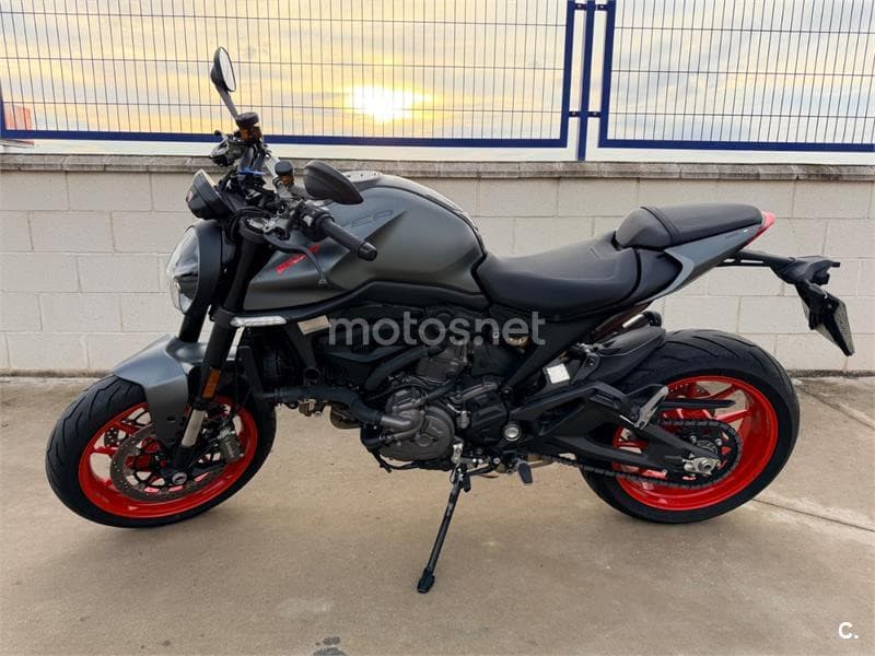 Ducati Monster – Vista 2