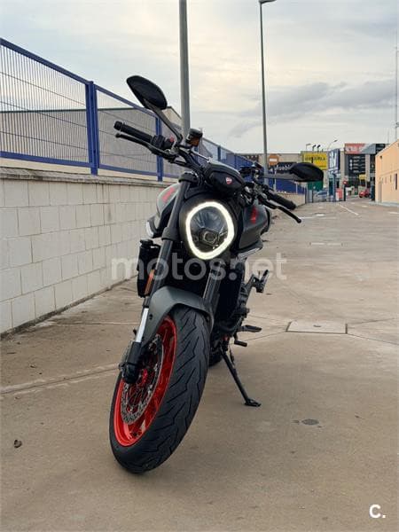 Ducati Monster – Vista 4