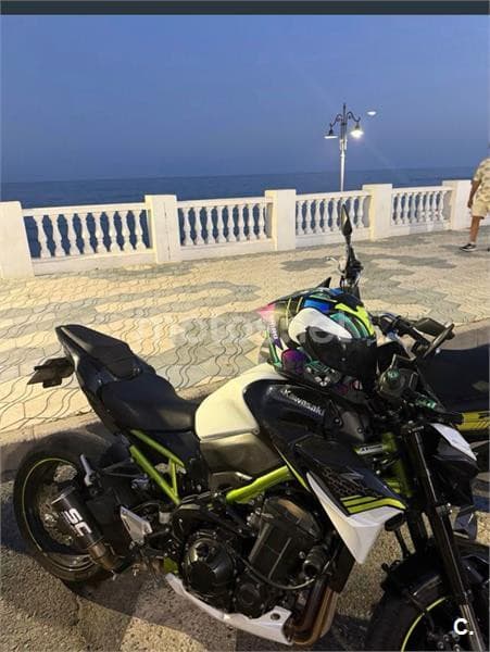 Kawasaki Z900RS – Vista 3