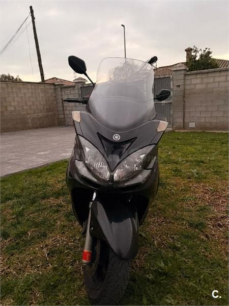 Yamaha YP Majesty 400 – Vista 1