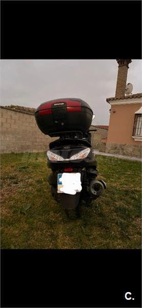 Yamaha YP Majesty 400 – Vista 4