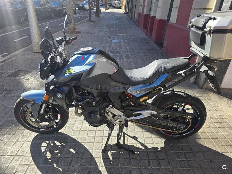 BMW F 900 R – Vista 1