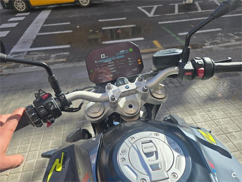 BMW F 900 R – Vista 4