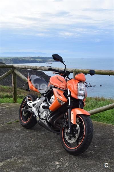 Kawasaki ER 6N – Vista 1