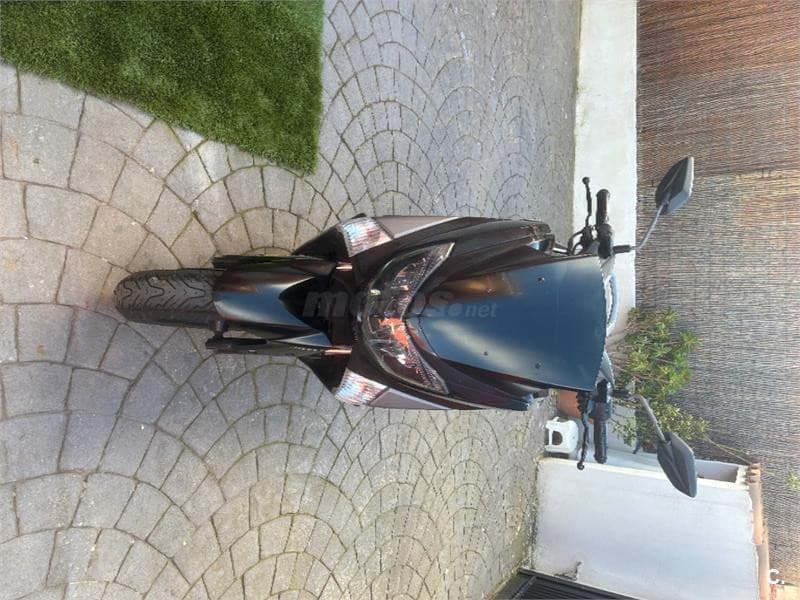 Yamaha NMAX – Vista 3