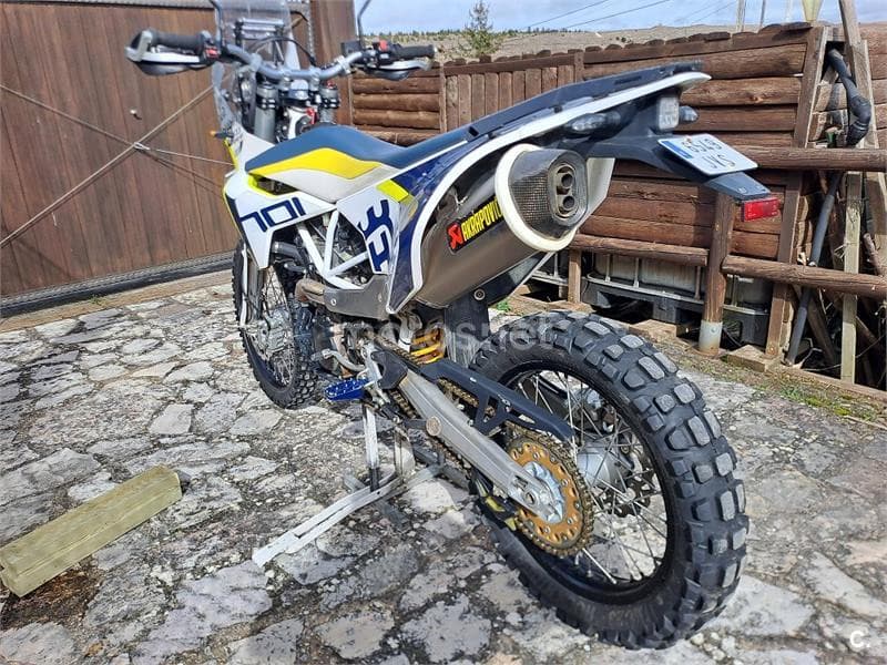 Husqvarna 701 Enduro – Vista 4