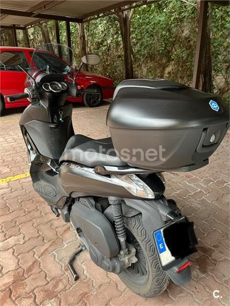Piaggio Beverly 125 – Vista 5