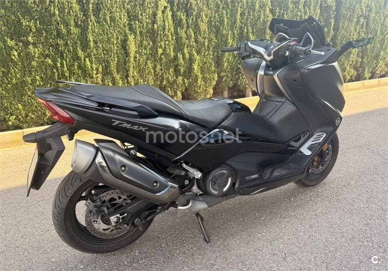 Yamaha TMAX 530 – Vista 8