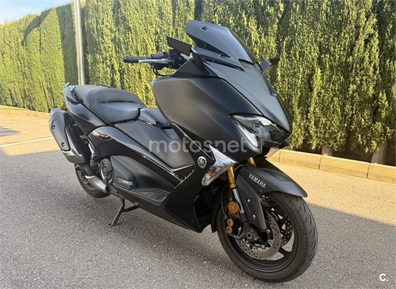 Yamaha TMAX 530 – Vista 9