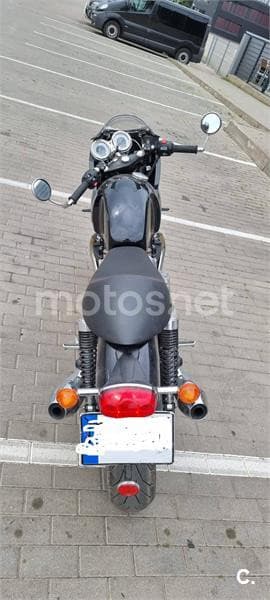 Triumph Thruxton – Vista 2