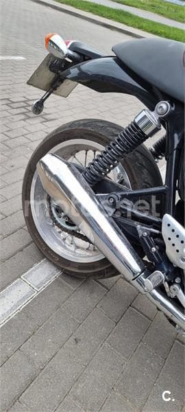 Triumph Thruxton – Vista 4