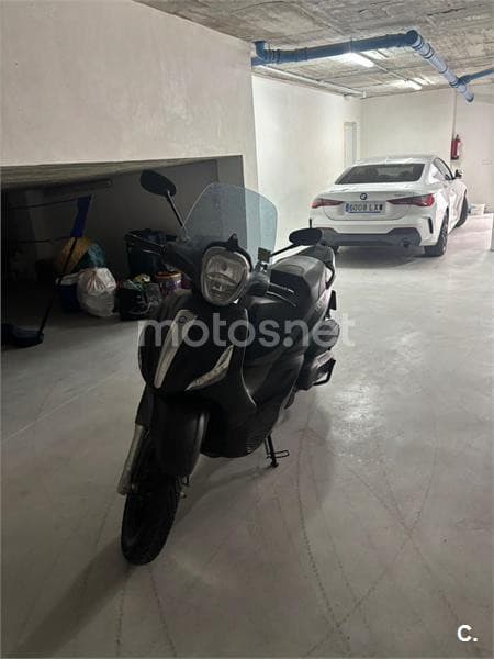 Piaggio Beverly – Vista 1