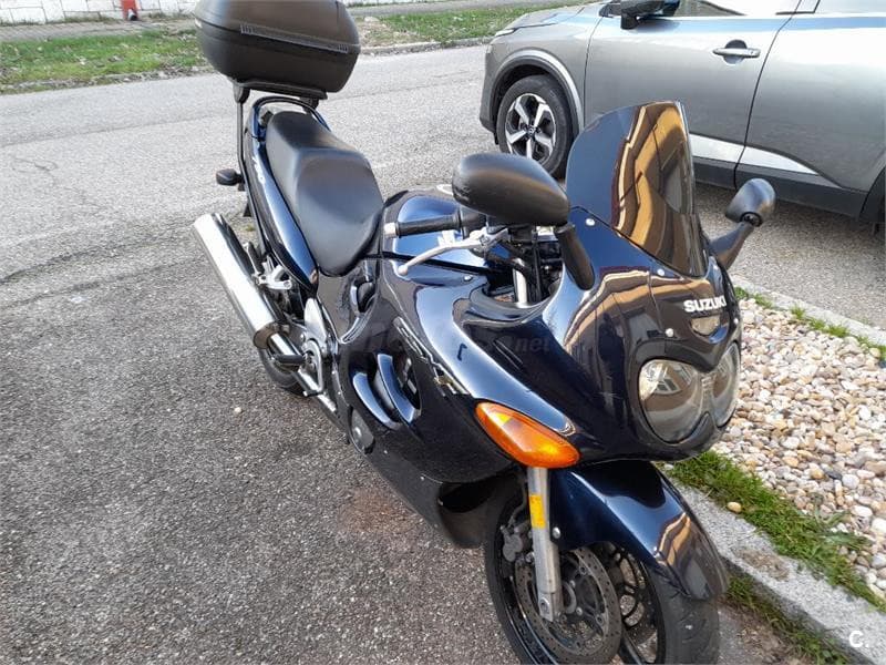 Suzuki GSX 750 F – Vista 2