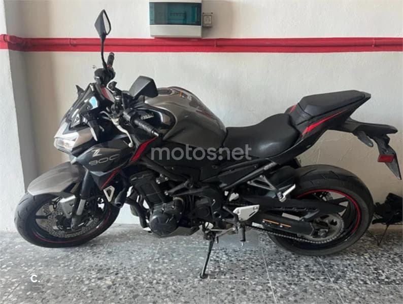 Kawasaki Z 900 – Vista 1