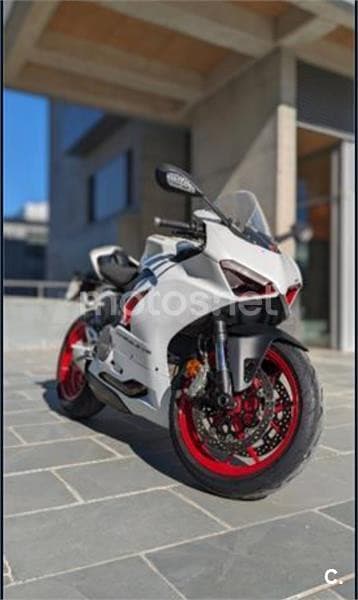 Ducati Panigale V2 – Vista 1