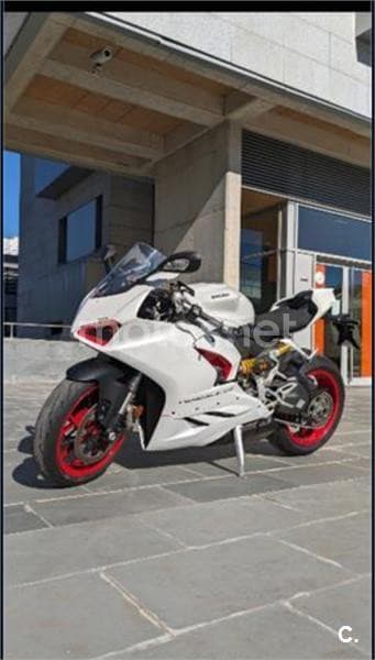 Ducati Panigale V2 – Vista 3
