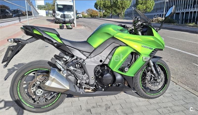 Kawasaki Z 1000 SX – Vista 3