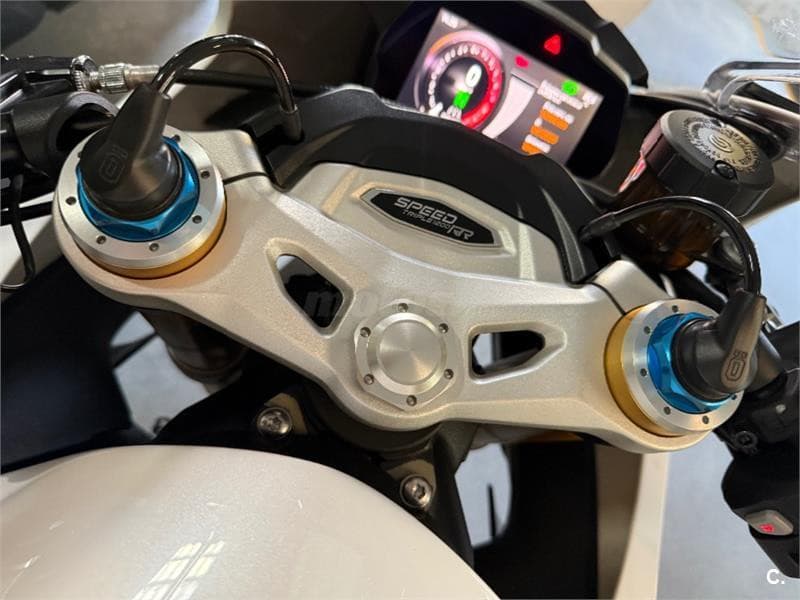 Triumph Speed Triple – Vista 5