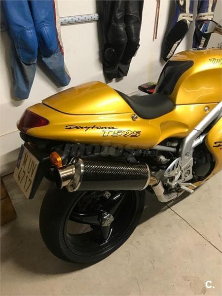 Triumph DAYTONA T 595 4990 € 1997 Zaragoza - 2