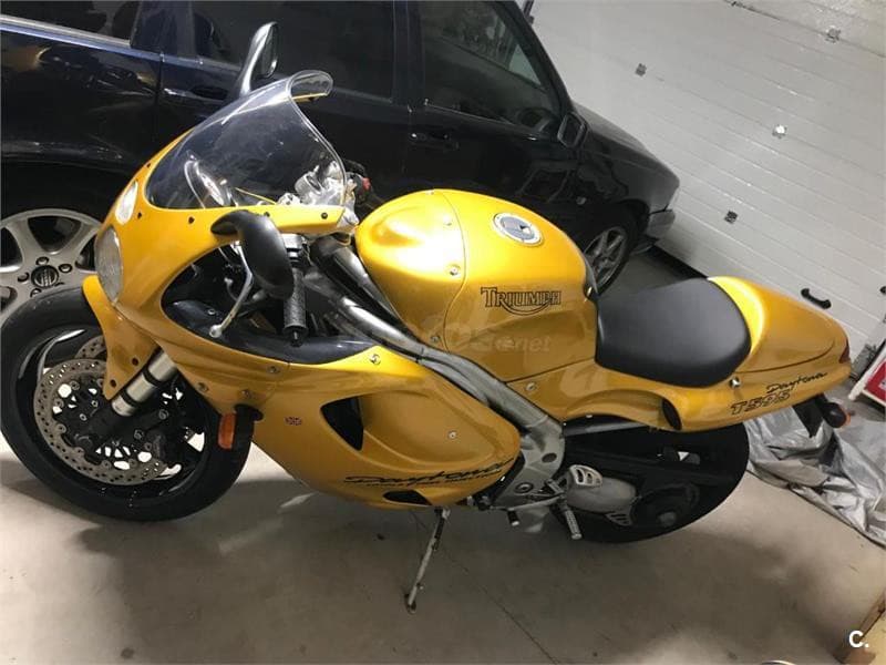 Triumph DAYTONA T 595 4990 € 1997 Zaragoza - 4